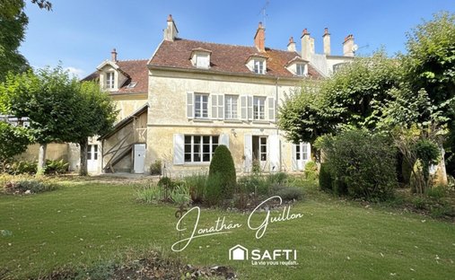 House in Crecy-la-Chapelle, Ile-de-France, France 1