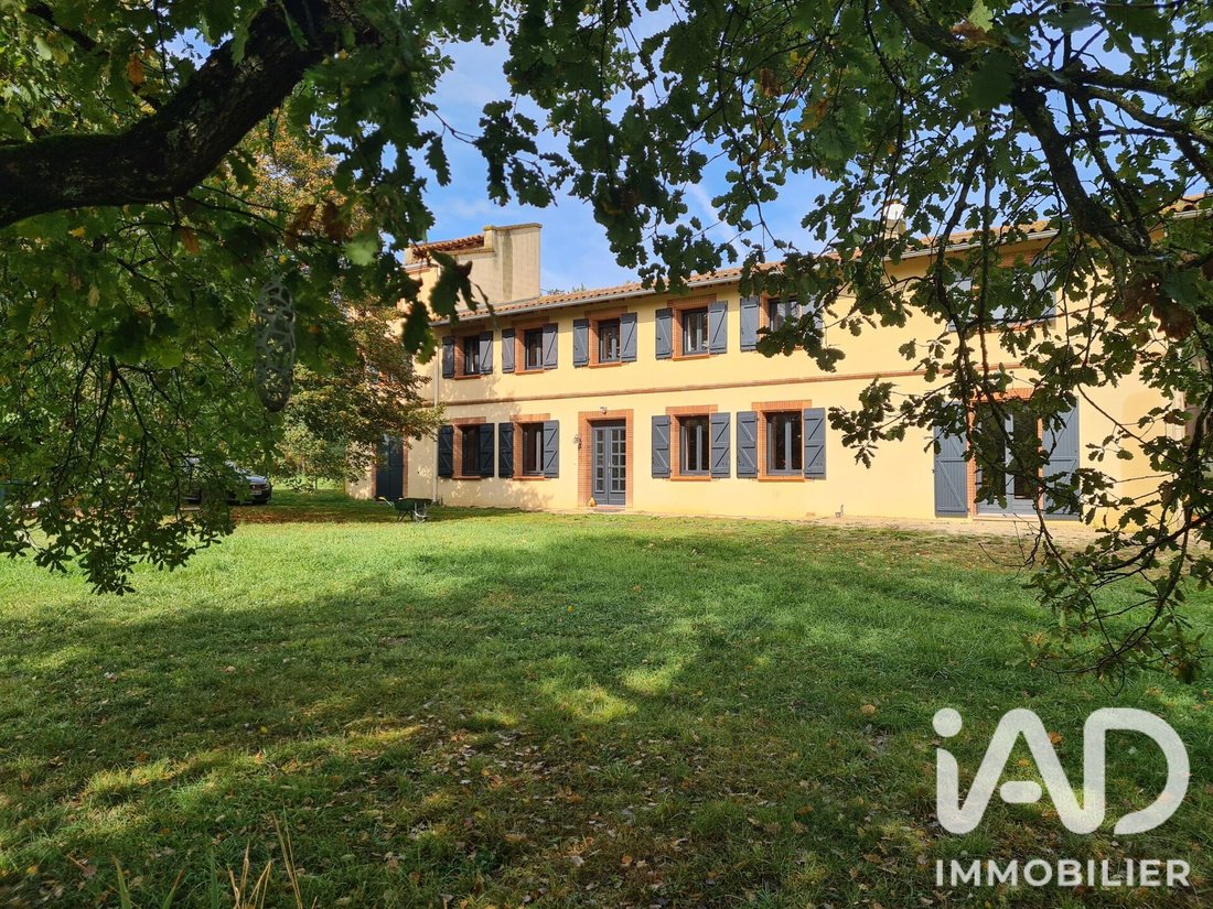 Casa en Le Burgaud, Occitania, Francia 2 - 18812485