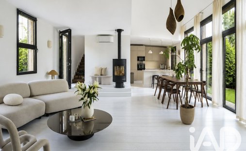 House in Bagnolet, Ile-de-France, France 1