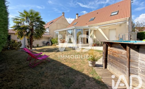 Casa en Chevry-Cossigny, Isla de Francia, Francia 1