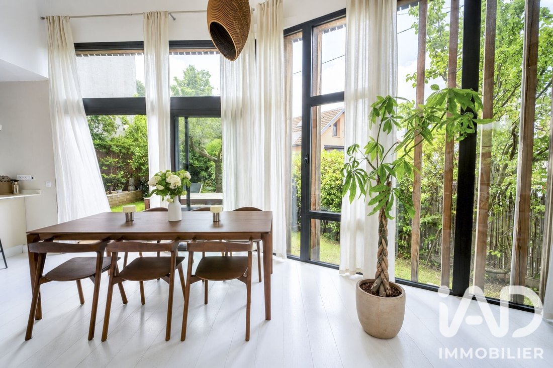 House in Bagnolet, Ile-de-France, France 4 - 18812434