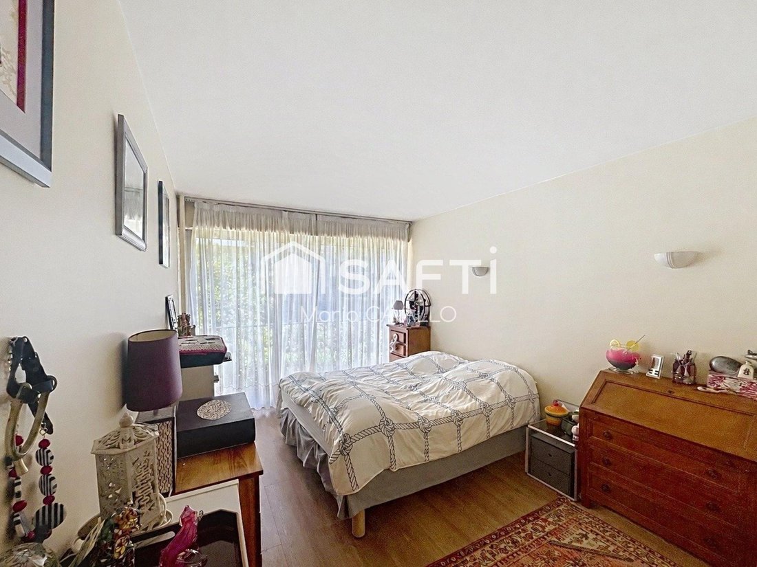 Apartment in Nationale-Deux Moulins, Paris 13e Arrondissement, Paris 5 - 18811007