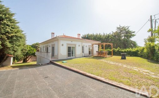 Townhouse in Salir de Matos, Leiria District, Portugal 1
