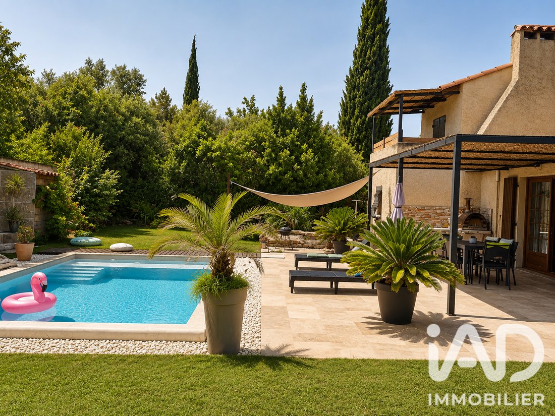 Maison à Grans, Provence-Alpes-Côte d'Azur, France 1 - 18479507