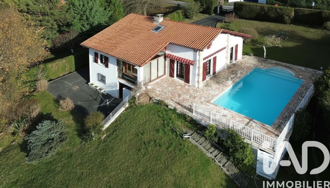 House in Mendi-Choko-Karrikatxar-Olhette, Urrugne, France 3 - 17021956