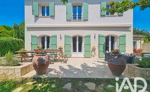 Haus in Pertuis, Provence-Alpes-Côte d'Azur, Frankreich 1