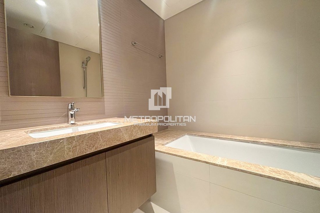 Apartment in Dubai Harbour, Dubai, United Arab Emirates 5 - 18810590