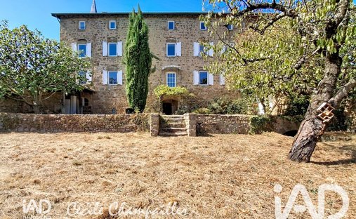 House in Lupe, Auvergne-Rhône-Alpes, France 1