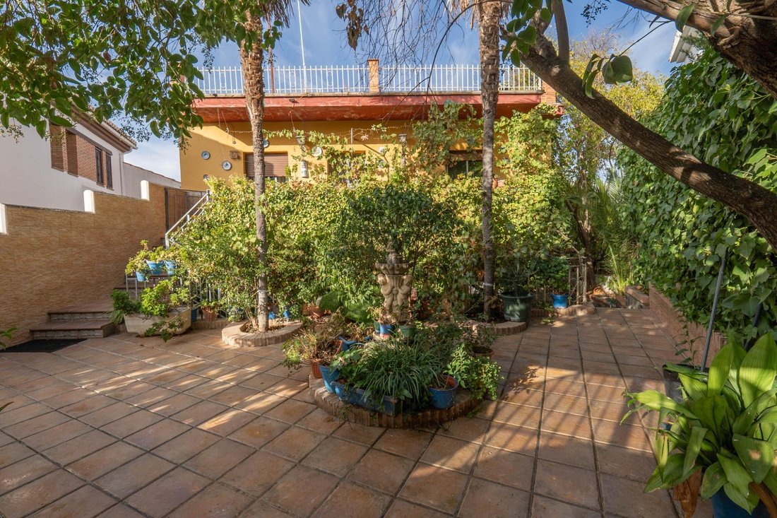 Villa in La Zubia, Andalusia, Spain 2 - 18810624