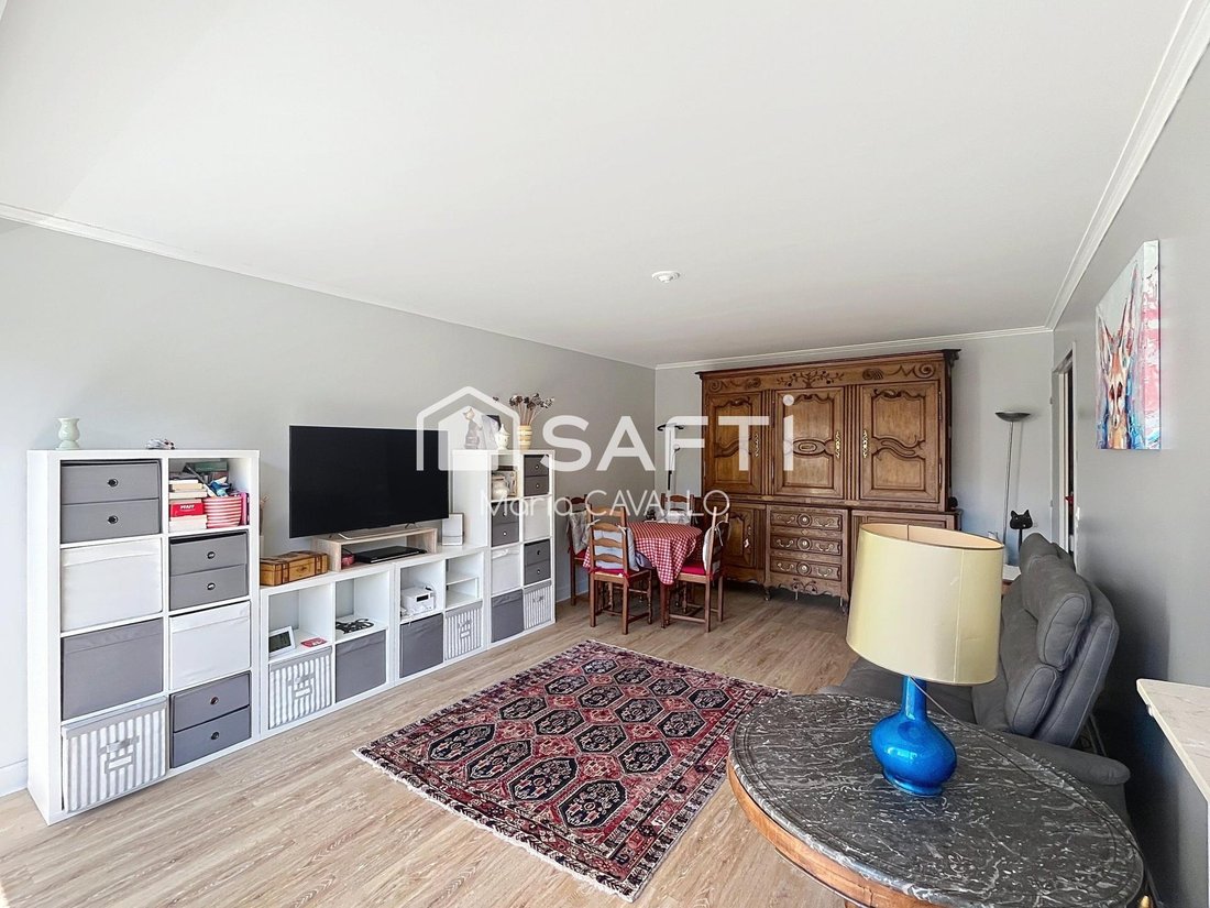 Apartment in Nationale-Deux Moulins, Paris 13e Arrondissement, Paris 3 - 18811007