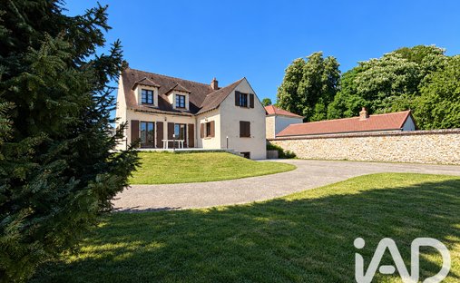Maison à Liverdy-en-Brie, Île-de-France, France 1