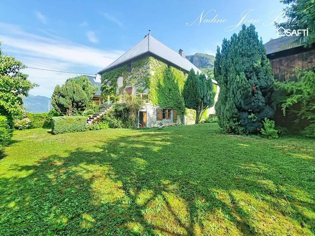 Haus in Chatillon-sur-Cluses, Auvergne-Rhone-Alpen, Frankreich 1 - 18811025