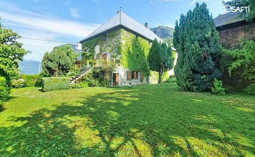 House in Chatillon-sur-Cluses, Auvergne-Rhône-Alpes, France 1