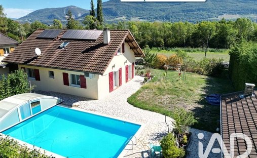 Haus in Anglefort, Auvergne-Rhone-Alpen, Frankreich 1