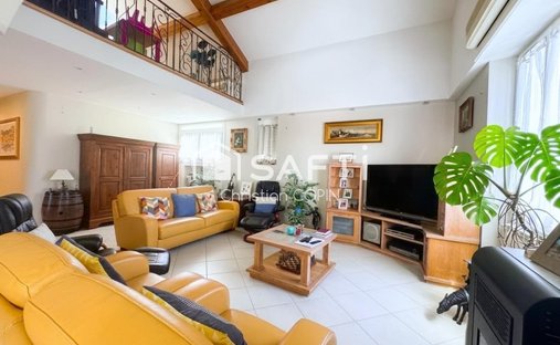 Apartamento en Aguillon, Tolón, Francia 1