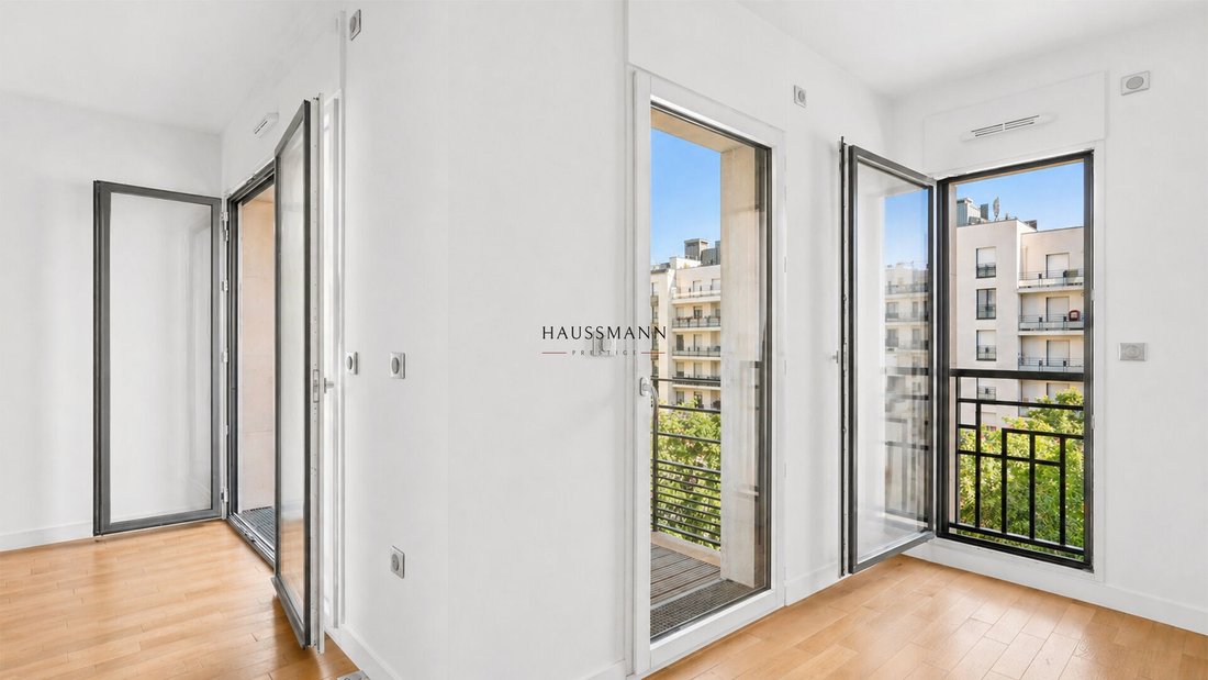 Apartment in Ile de la Jatte - Parc d'Orléans, Neuilly-sur-Seine, France 2 - 18810810