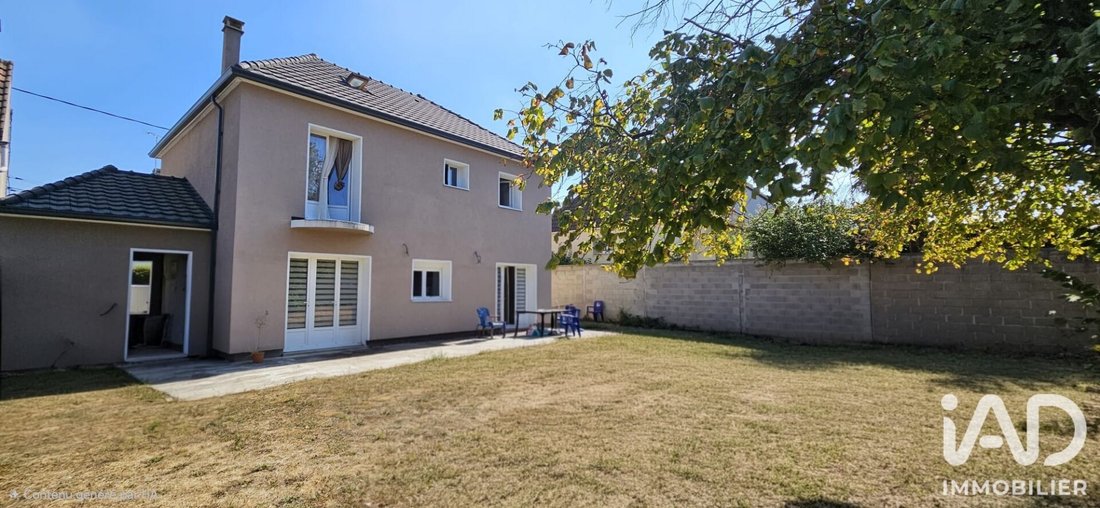 Casa a Villaggio, Bouffémont, Francia 1 - 18812393