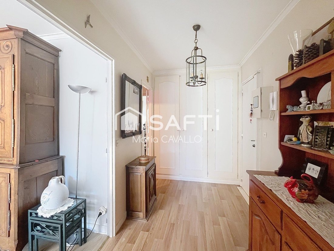 Apartment in Nationale-Deux Moulins, Paris 13e Arrondissement, Paris 4 - 18811007