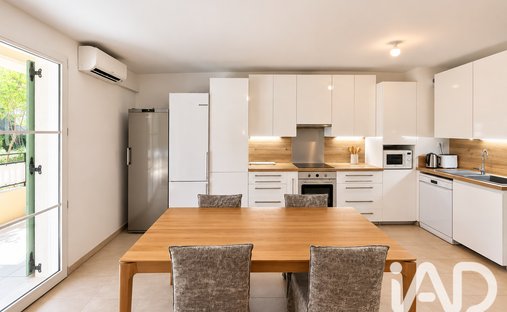 Apartment in Sud, Roquefort-les-Pins, France 1