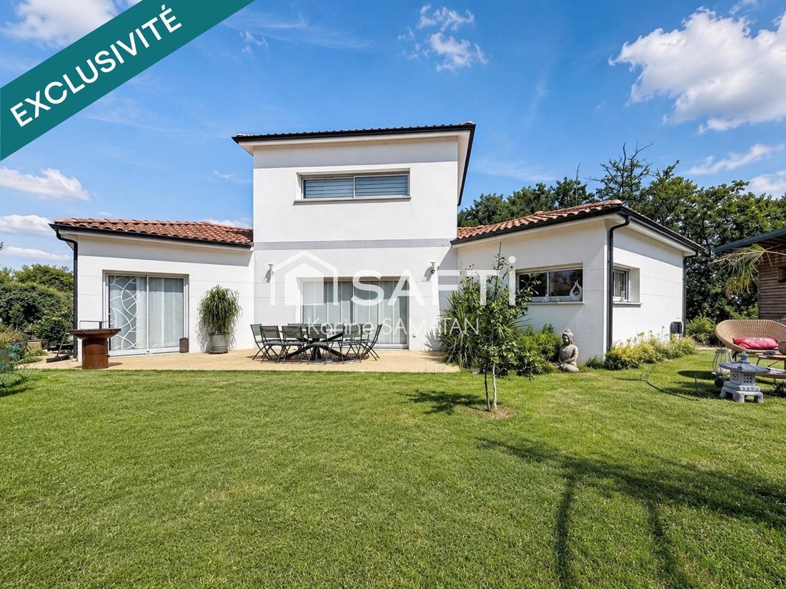 House in Montastruc-la-Conseillere, Occitania, France 1 - 18508037
