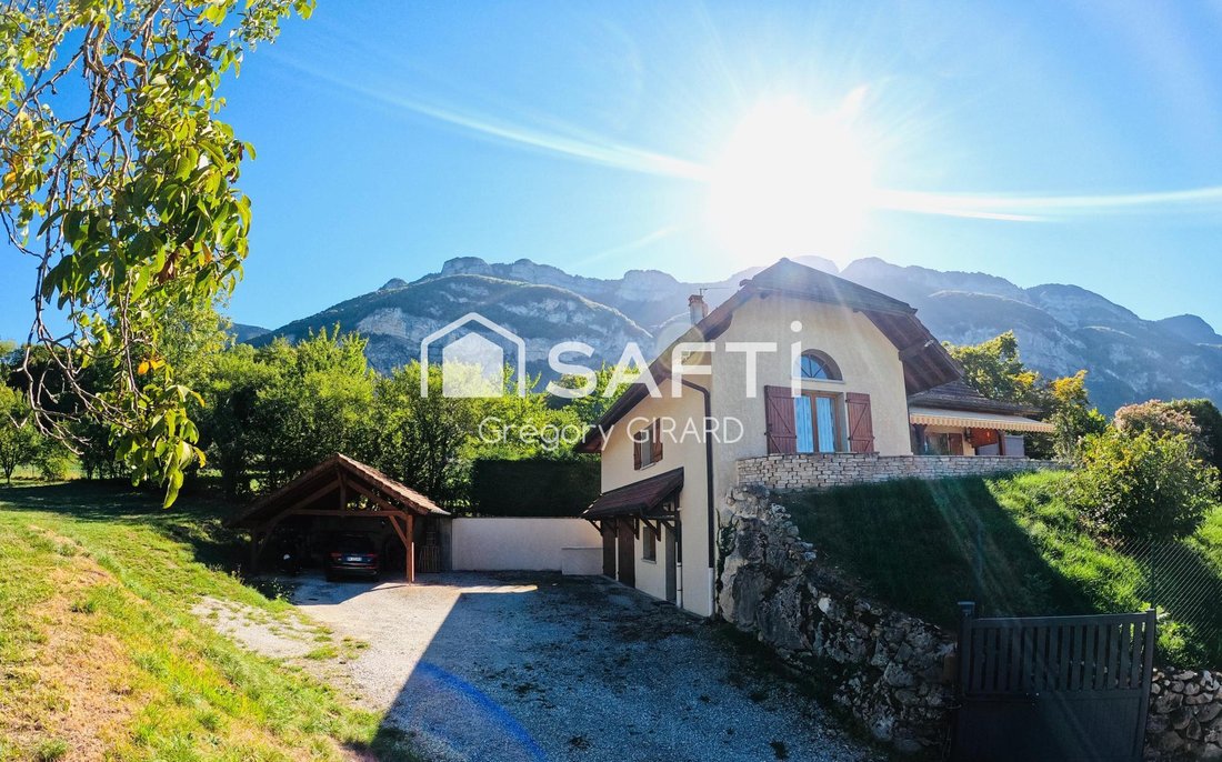 House in Drumettaz-Clarafond, Auvergne-Rhône-Alpes, France 1 - 18810984