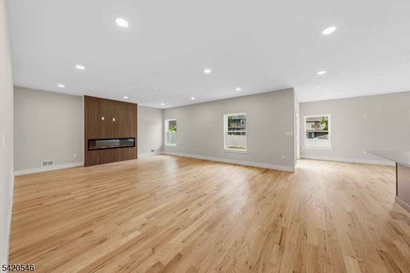 Casa a Elizabeth, New Jersey, Stati Uniti 4 - 18810968