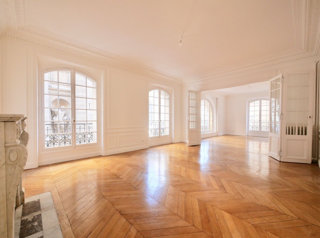 Apartment in Odéon, Paris 6e Arrondissement, Paris 1 - 18815406