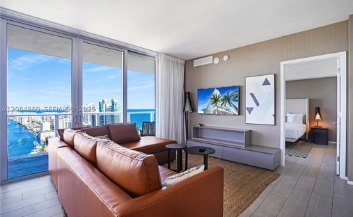 Condo in Hollywood, Florida, United States 1