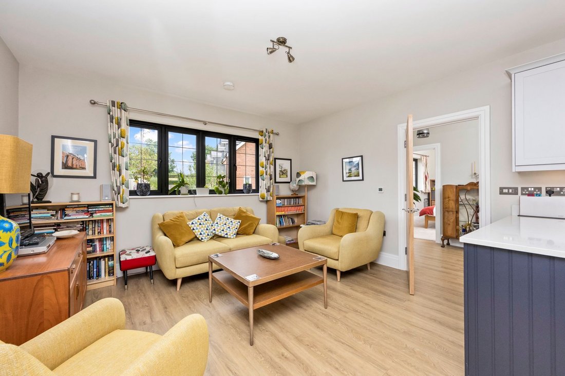 Bungalow à Sayers Commun, Copthorne, Angleterre 3 - 18812535