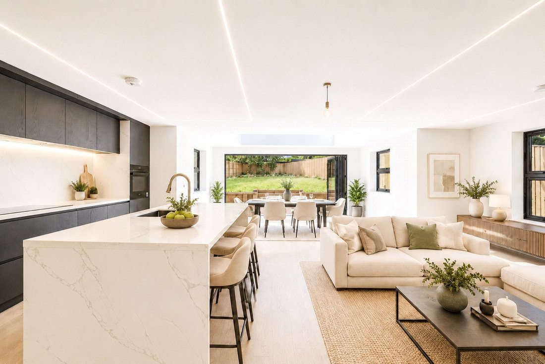 House in Windlesham, England 2 - 18806512