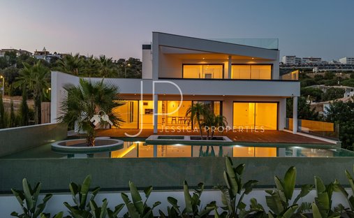Villa in Praia dos Pescadores, Olhos de Agua, Portugal 1