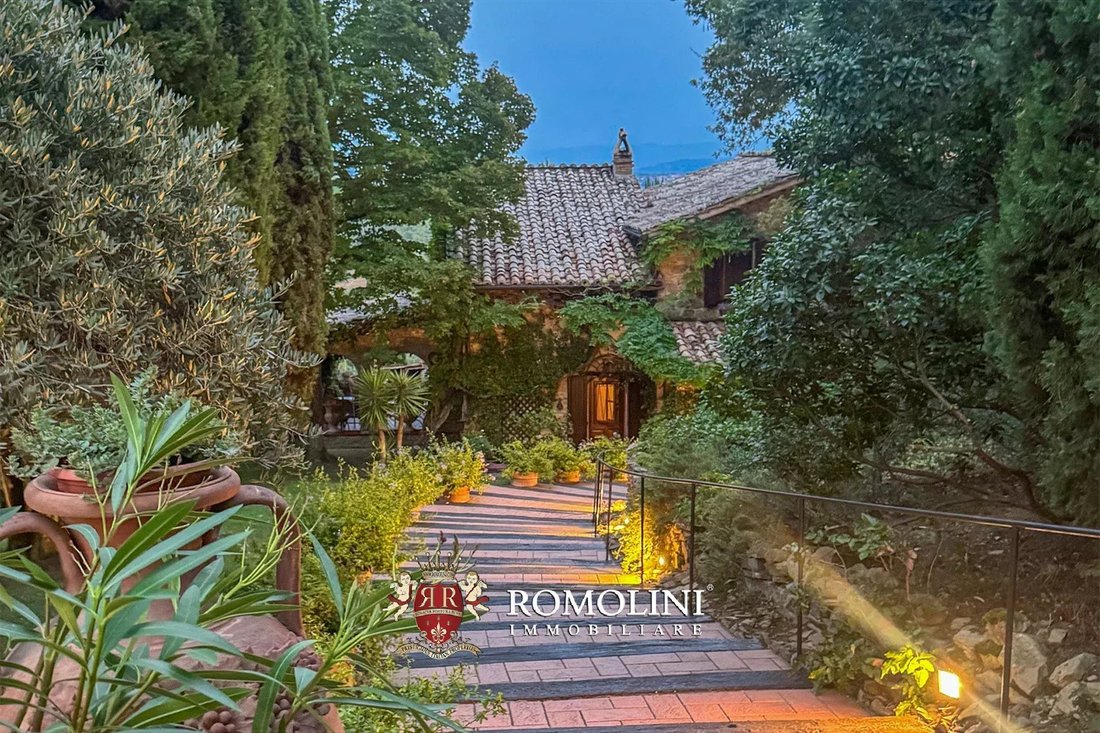 Casa en Magione, Umbría, Italia 4 - 18813129