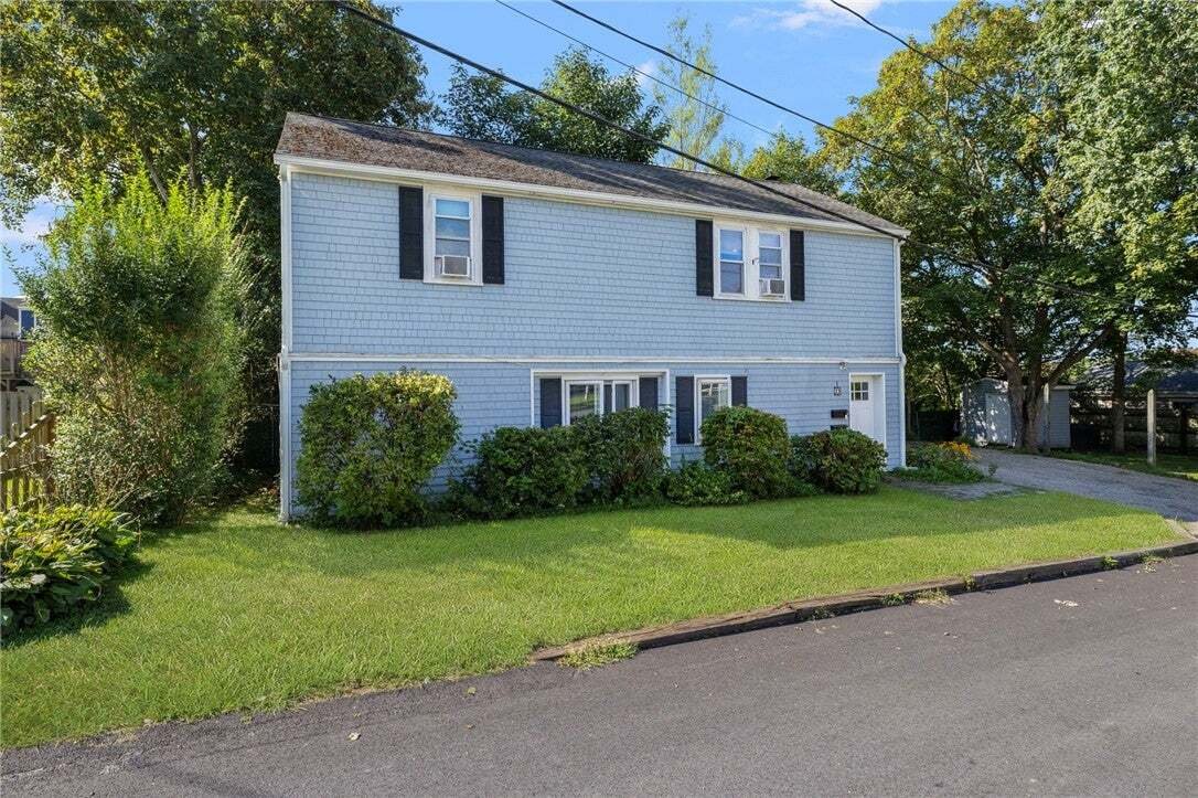 Middletown, Rhode Island, United States 1 - 18811454