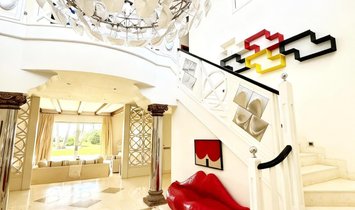 Villa in Estepona, Andalusia, Spain 2