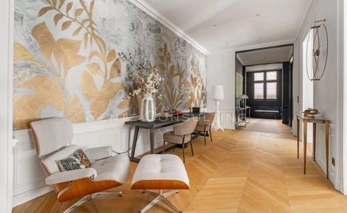 Apartment in Porte Dauphine, Paris 16e Arrondissement, Paris 1