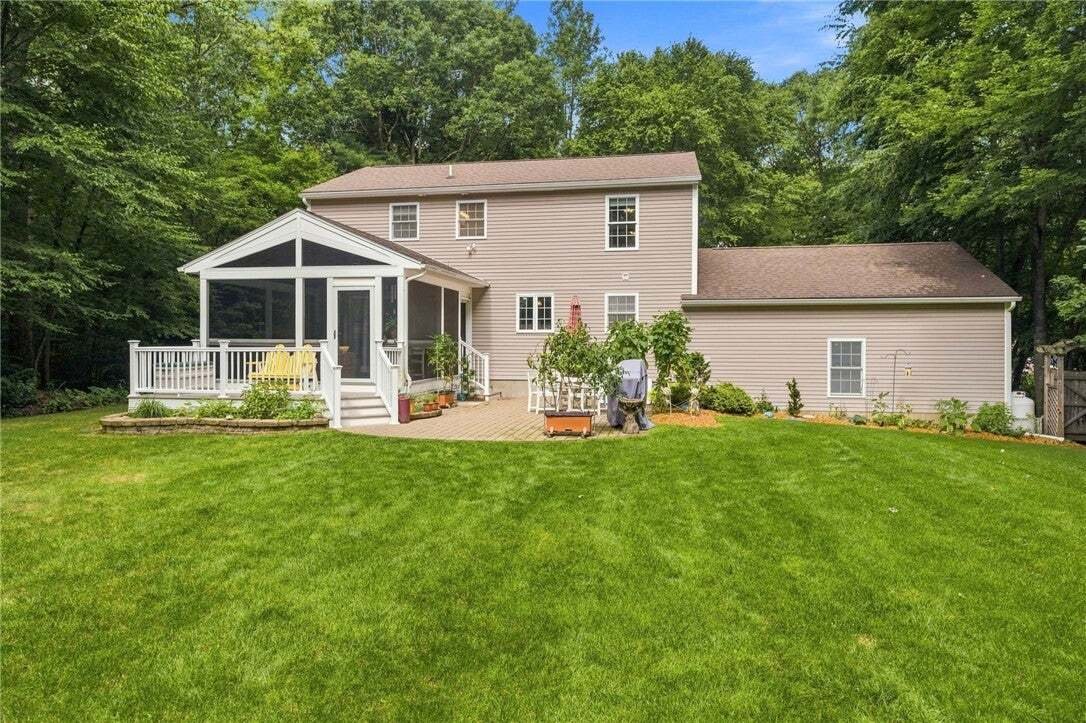 House in Burrillville, Rhode Island, United States 3 - 18813552