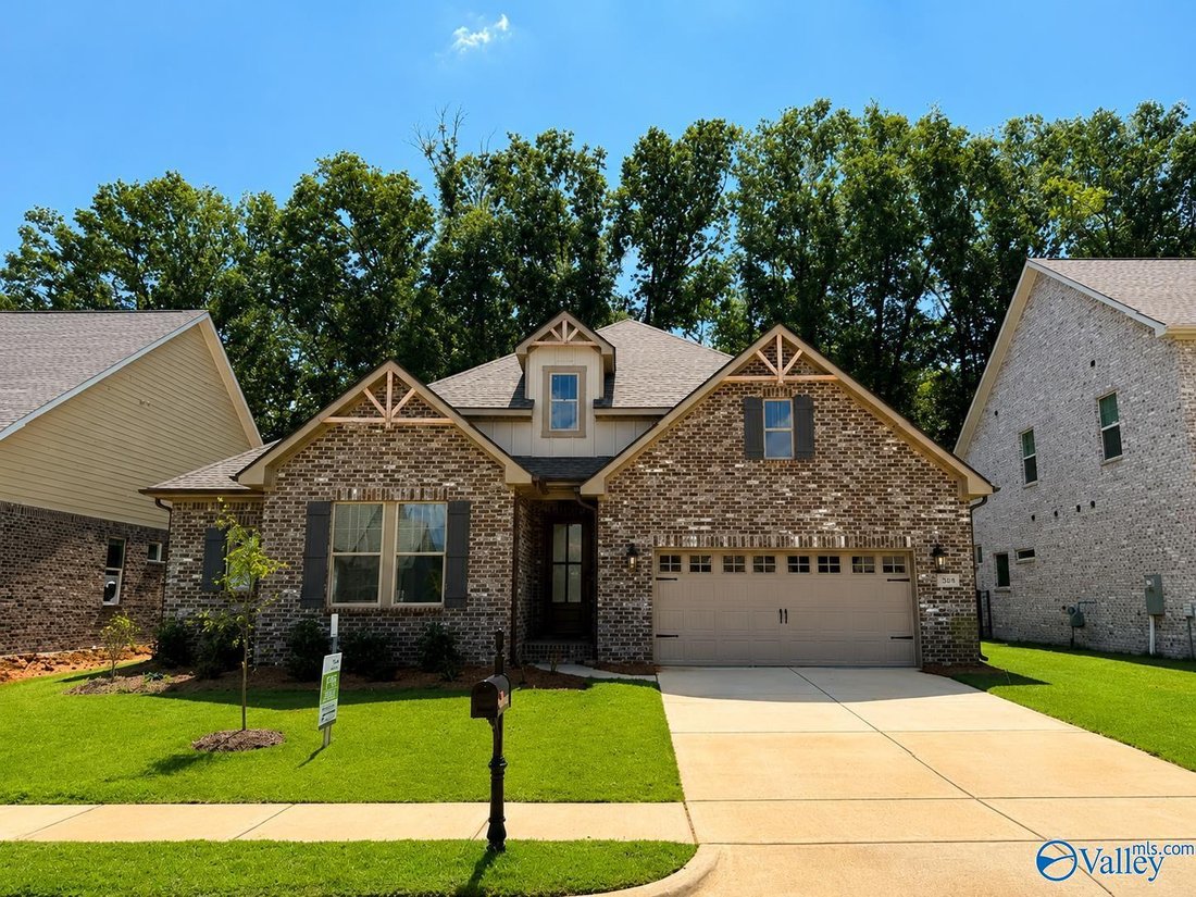 House in Redstone Arsenal, Alabama, United States 1 - 18813648