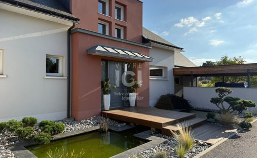 Villa in Cheffes, Pays de la Loire, France 1