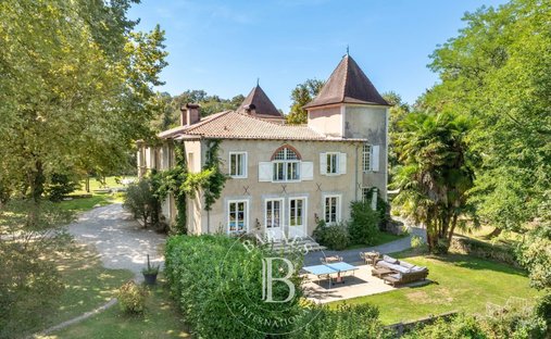 Castle in Sorcy-Saint-Martin, Grand Est, France 1