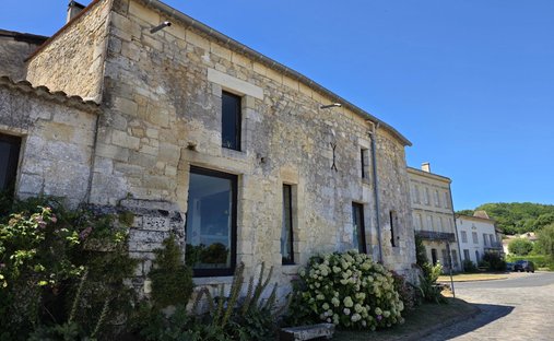Casa en Branne, Nueva Aquitania, Francia 1