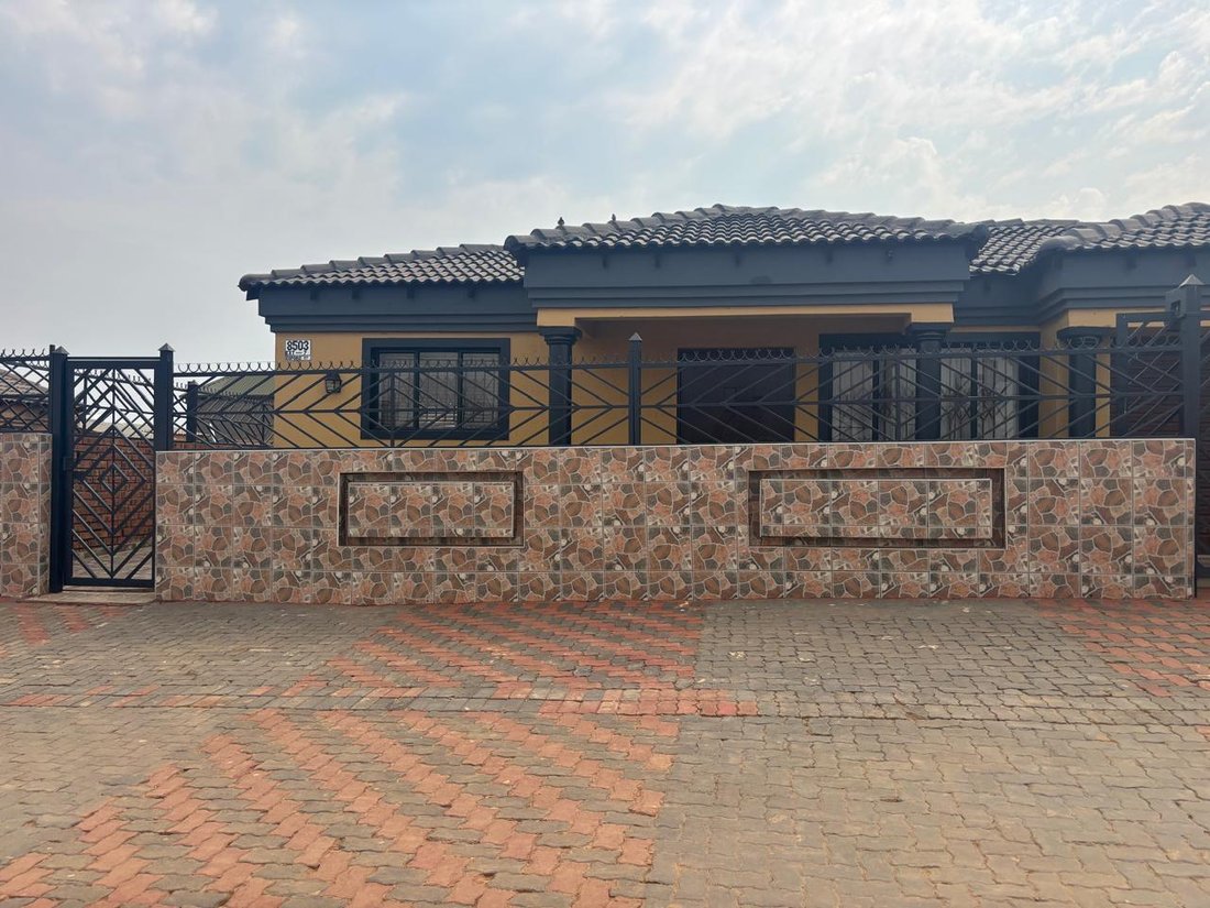 Casa en Municipio Metropolitano de la Ciudad de Tshwane, Gauteng, Sudáfrica 1 - 18813223