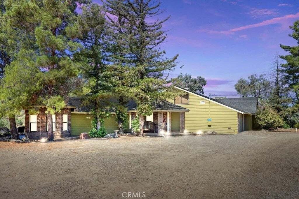 House in Coalinga, California, United States 2 - 17521319