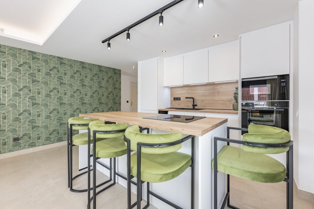 Apartment in Puerto Banus, Marbella, Spain 5 - 18811746