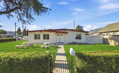 House in Pomona, California, United States 1