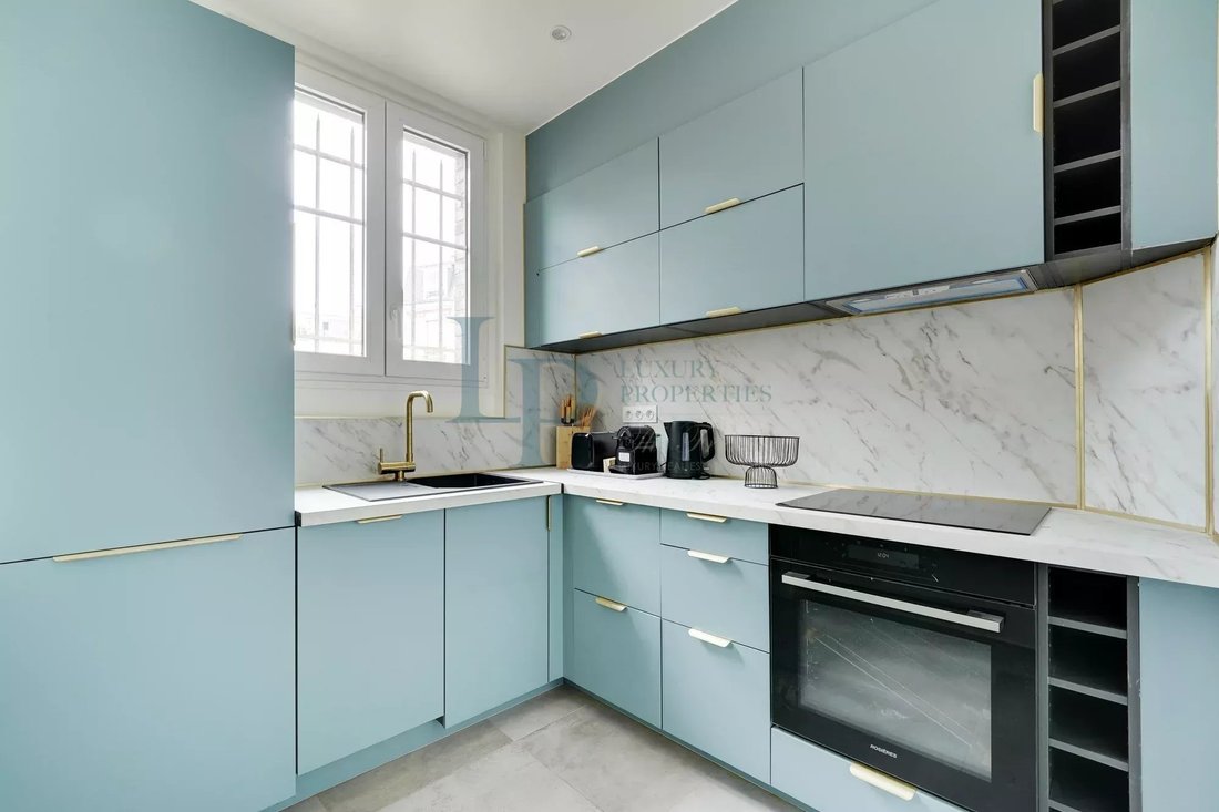Apartment in Auteuil Sud, Paris 16e Arrondissement, Paris 5 - 18815543