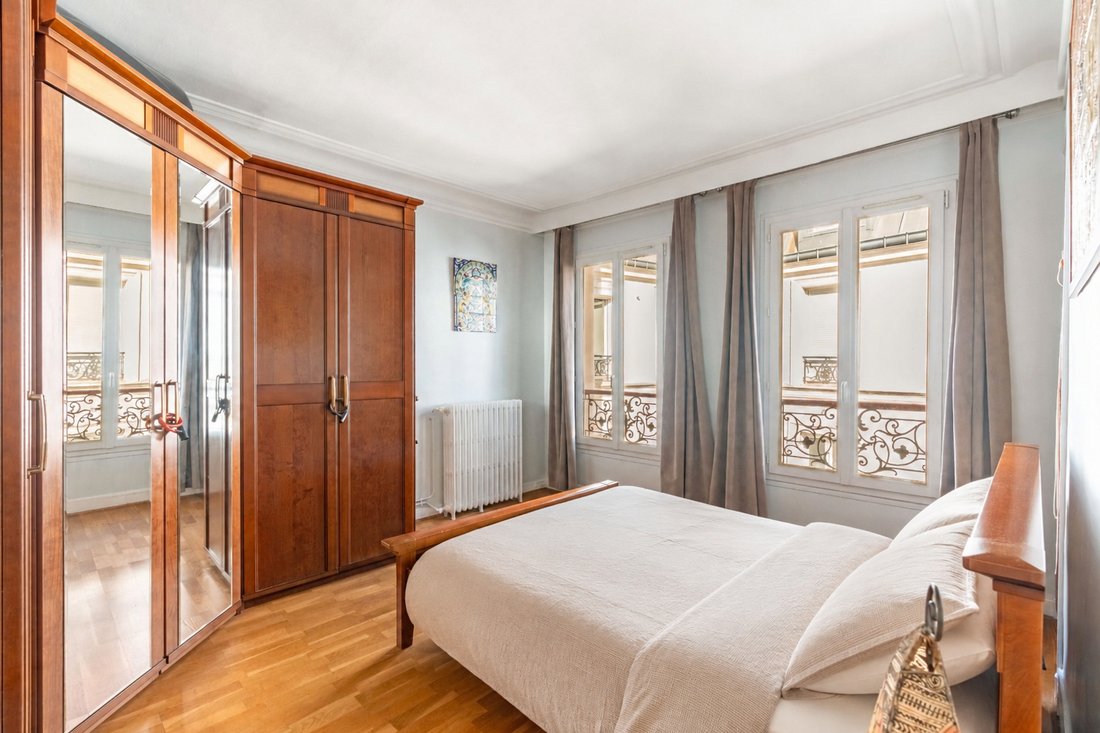 Apartment in La Fourche-Guy Môquet, Paris 17e Arrondissement, Paris 5 - 18813173