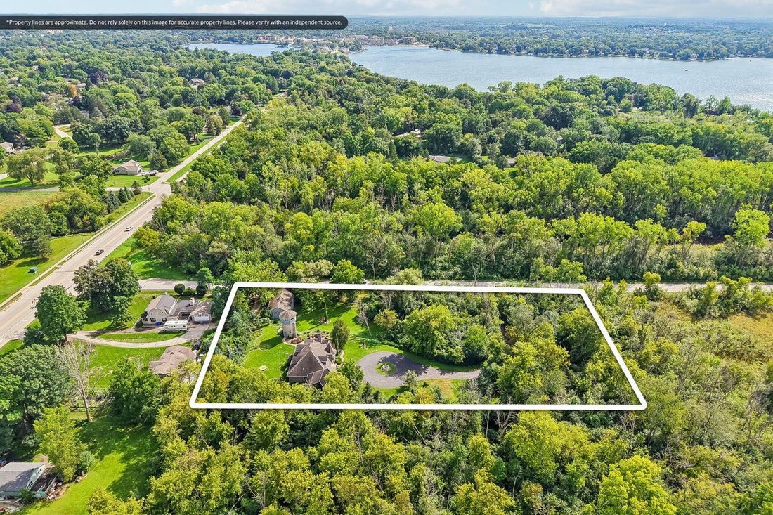 House in Okauchee Lake, Wisconsin, United States 1 - 17883882