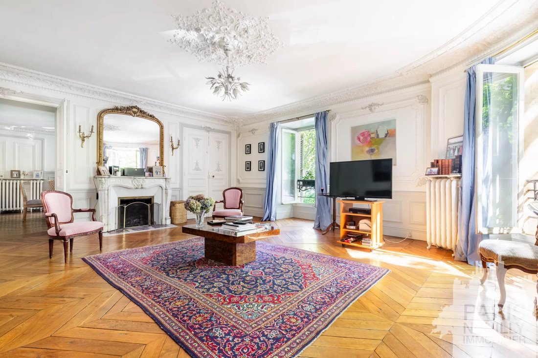 Apartment in Mairie, Paris 8e Arrondissement, Paris 5 - 15088812