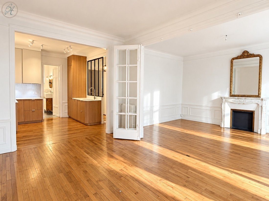 Apartment in Bois de Boulogne, Paris 16e Arrondissement, Paris 1 - 17663316