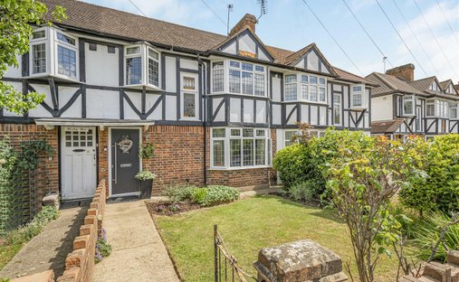 House in Kingston Upon Thames, Royal Borough of Kingston upon Thames, England 1